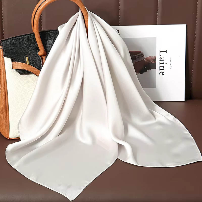ผ้าพันคอไหมสีพื้นหรูหรา ผ้าซาต - Scarf Silk Square บทวิจารณ์และราคา